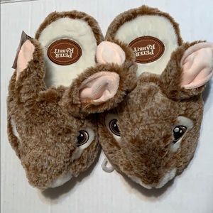 NWT Peter Rabbit Slippers Medium (13-1)